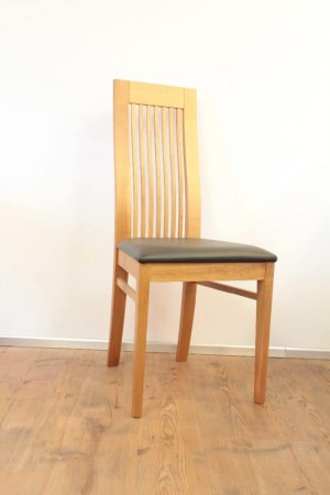 Schlichter Stuhl